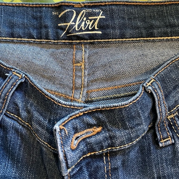 Old navy jeans flirt cut size 6 regular - Picture 4 of 4